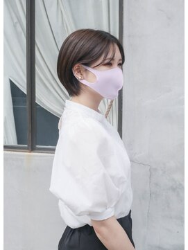 ホワイトルーム(White Room) フェミニンショート♪