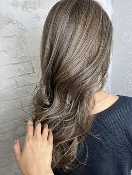 プライズ アイリス 池袋東口店(prize Iris) 白髪ぼかしハイライト20代30代40代￥15400