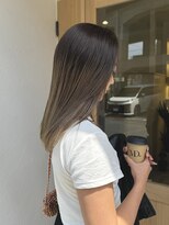 ムード(MOOD.)&nbsp;バレイヤージュ風グレージュカラー