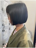 ぱつっとボブ