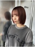 顔周りレイヤーのぱつっとボブ