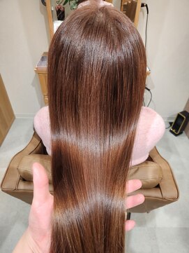 テラスヘア 長岡(TERRACEhair) 触れたくなる艶髪へ