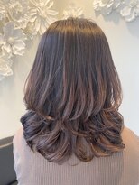 アリエ(Allie) ミディアム×レイヤー×くびれ×デジタルパーマ