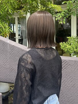 トップヘアー 玉島店(TOP HAIR) 《TOPHAIR 玉島店/ もも》オリーブベージュ×切りっぱなしボブ