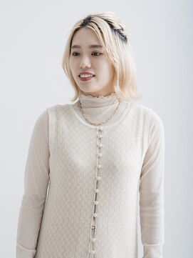 ピノ ウメダ(Pinot UMEDA) #切りっぱなしボブ #ポイントヘアアレンジ #レイヤーボブ