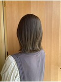 柔らかベージュ/切りっぱなしボブ