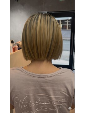 モードケイズ(Aimee by modek’s) バレイヤージュボブ