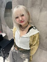 ワンズオゼ 渋谷(ONE's oze)&nbsp;ハイトーン/ダブルカラー/クラゲヘアー/ホワイトカラー/小顔/