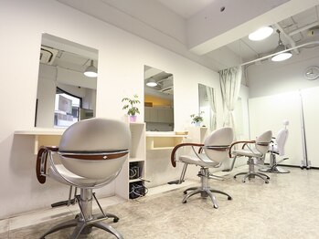 ポライト美容室の写真/《河内松原駅5分》悩みをわかってくれるから、安心して任せられる♪毎朝のセットも簡単・褒められヘアに♪