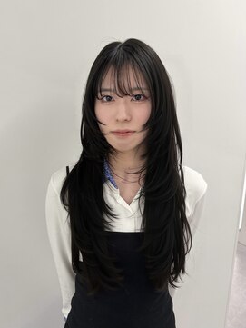 ウィーニード 名古屋(WENEED) ロングレイヤー／バタフライカット／髪質改善カラー