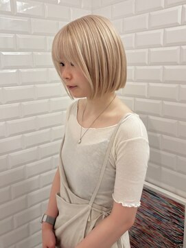 ザスリック 代官山(THE SLICK) ミルクティーベージュ　ボブ
