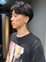 ヴヴ(Bub)&nbsp;メンズパーマ 毛流れパーマ ダウンパーマ ツーブロック 黒髪