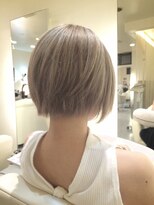 インプルーヴ アートスタイルヘアー(imProve Art style hair) 外国人風☆3Dハイライト♪ショートヘア＆シアーカラー