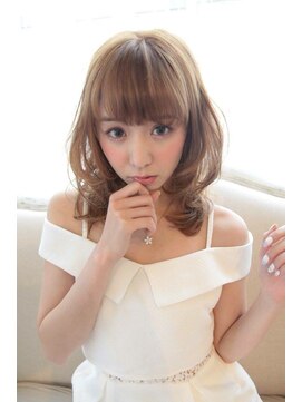 ヌンクマールス(NUNC malus) かわいい　ハイライト　透明感　愛され　モテ　フェミニン