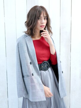 ロア(Loah) ミディアムショートウェーブ/グレーベージュ/グレージュカラー