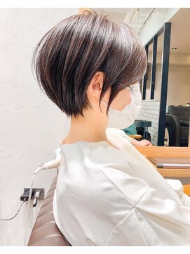 アヴァロン(AVALON) 絶壁解消×マロンベージュ×40代×前髪長め大人ショートボブ永