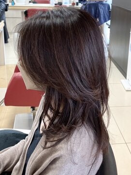 ヘアークリアー 春日部 大人可愛いくびれロングレイヤースタイル/動きが出て素敵ヘアー