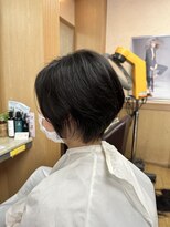 EM美容室&nbsp;10代～60代 バッサリカット・ひし形ショート