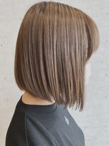 レイフィールド 関店&nbsp;前下がりボブ・簡単スタイリングヘア