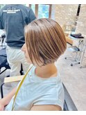 ベージュ系ハイライトカラー