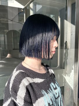 ヲタク 渋谷 代官山 恵比寿(wotaku.) ネイビーブルーケアブリーチ切りっぱなしボブブルーカラー