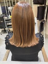 コク(koku) 外はねミディアムスタイル