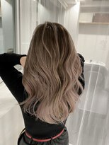 カラ ヘアーサロン(Kala Hair Salon)&nbsp;ハイライトバレイヤージュダブルカラーケアブリーチ20代30代