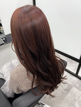 イーラ(era) 艶カラー/ピンクブラウン/奥田 朱香