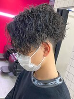 センターパート波巻きパーマスパイラルパーマツイストスパイラル