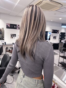 キング 枚方店(K!ng) 縮毛矯正髪質改善ハイライトレイヤーカット枚方美容室エクステ
