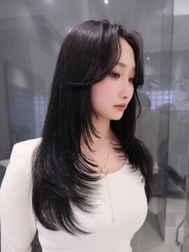 イリ(iLi) 【iLi×MIRAI】ロングレイヤー/ハッシュカット