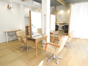 ソル(Sol)の写真/【南浦和駅西口から徒歩4分】髪質改善に特化した[Sol]で理想の艶髪へ。上質なリラックス空間で美しく♪