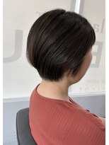 バトー バイ トリコ 船橋北口店(BATEAU by tricot)&nbsp;オリーブベージュ×ショートボブ