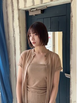 ニーゼロゼロナナ(2007) 【骨格補正】丸みショート×小顔カット