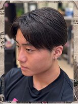 アモーレ&nbsp;アーバン・センターパート・ショートマッシュ