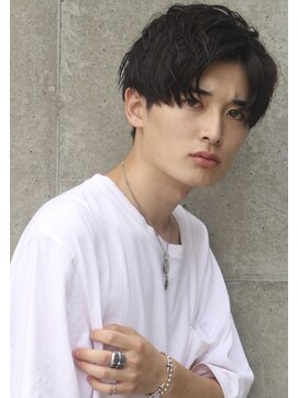 フランクスバーバー アンド ビアークラブ(FRANK'S BARBER and BEER CLUB) ソフトツーブロックフェザーマッシュショートレイヤー