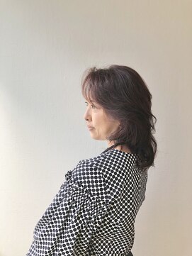 イルソーレ(il sole) ミディアムレイヤーのピンクブラウンカラー