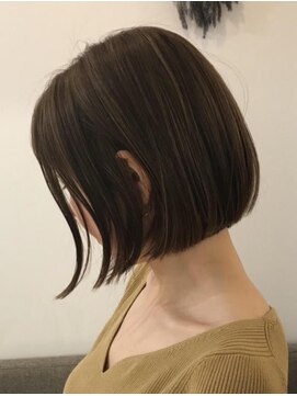 ユージュアル ヘアサロン(usual) 白髪ぼかしハイライト×ミニボブ