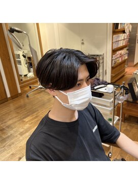 エクリ 麻布十番(equri) ナチュラルパーマセンターパート