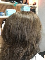 ピース(peace)&nbsp;白髪ぼかしハイライトオンカラー