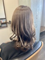 ムスビ(Musubi)&nbsp;透け感のあるグレージュ