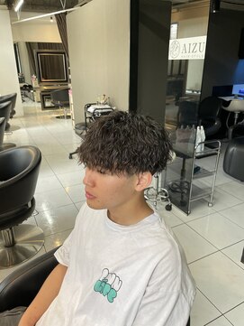 アイズ 海老名(AIZU) ツイストスパイラルパーマ　メンズカット　ツイストパーマ　眉毛