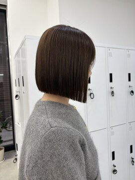 サンド 大阪梅田(sand) @eri_sand_ ボブルフ/黒髪/ネビージュ/小顔/ワンレン/大阪梅田