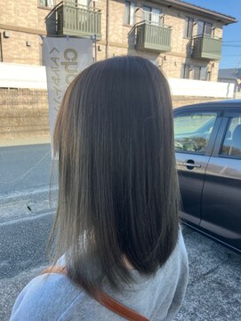 ヘアデザイン シュシュ(HAIRDESIGN Chou Chou produce by ORANGE) 透明感カラー