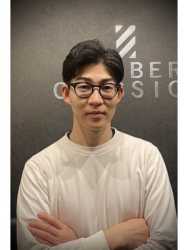 バーバークラシックス(BARBER CLASSICS) かきあげニュアンスパーマ