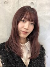 シロ(SHeIRO) 二階堂 