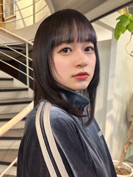 ロライマ 中目黒(roraima) 鎖骨ミディアム/ナチュラル/大人清楚/ダークブラウン/レイヤー