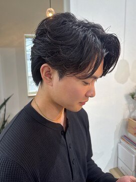 ビビバイベル(BiVi by BHEL) 桑名メンズパーマフェザーパーマフェザーショートコンマヘア韓国