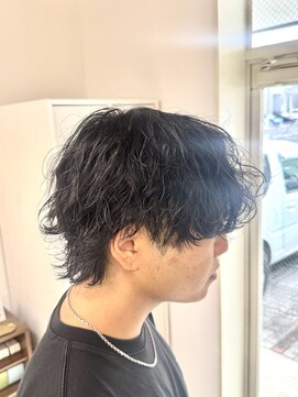 イロ 成田(iLo) メンズシャドウパーマスタイル