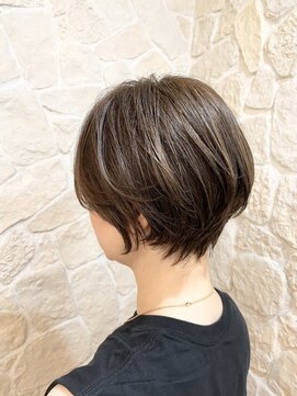 アムネシア たまプラーザ(AMNESIA) くすみベージュ/耳かけボブ/ショコラブラウン